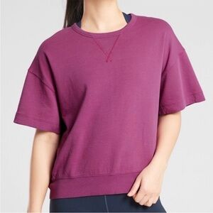 Athleta Modern Sundown Sweatshirt
Tee in Magnolia Purple